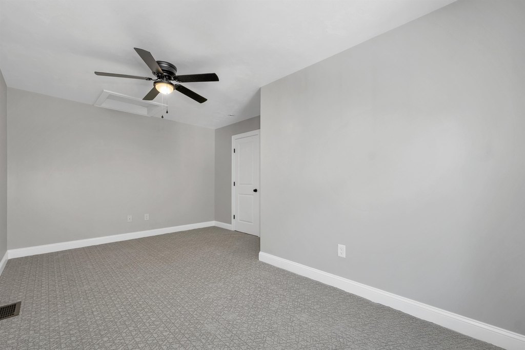 Meredith, New Hampshire, 03253, United States, 4 Bedrooms Bedrooms, ,2.5 BathroomsBathrooms,Residential,Forsale,2002407