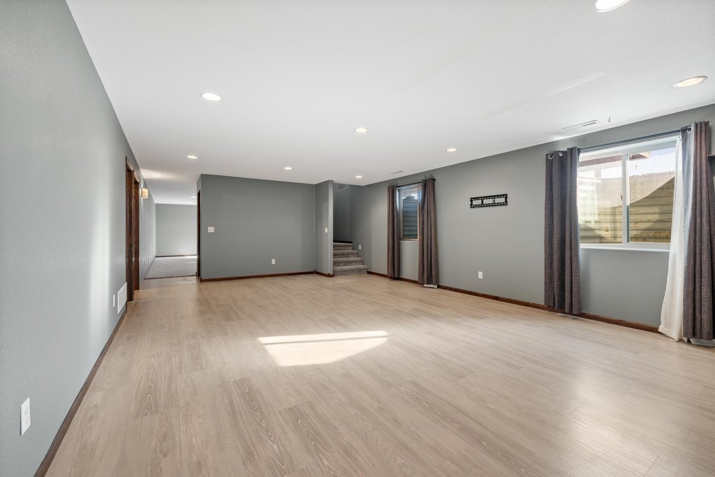 Box Elder, South Dakota, 57719, United States, 4 Bedrooms Bedrooms, ,3 BathroomsBathrooms,Residential,Forsale,2011090