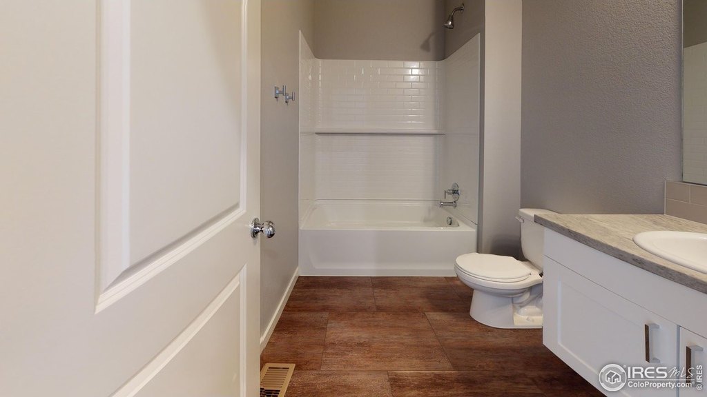 Hudson, Colorado, 80642, United States, 3 Bedrooms Bedrooms, ,2 BathroomsBathrooms,Residential,Forsale,2009194