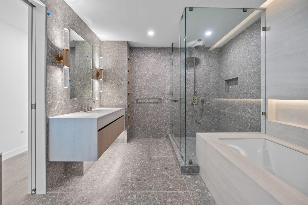 Pompano Beach, Florida, 33062, United States, 3 Bedrooms Bedrooms, ,3.5 BathroomsBathrooms,Residential,Forsale,2011586