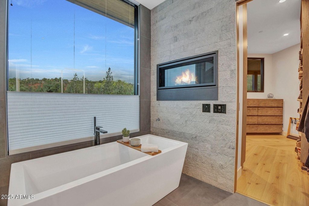 Sedona, Arizona, 86336, United States, 5 Bedrooms Bedrooms, ,3.5 BathroomsBathrooms,Residential,Forsale,2001395