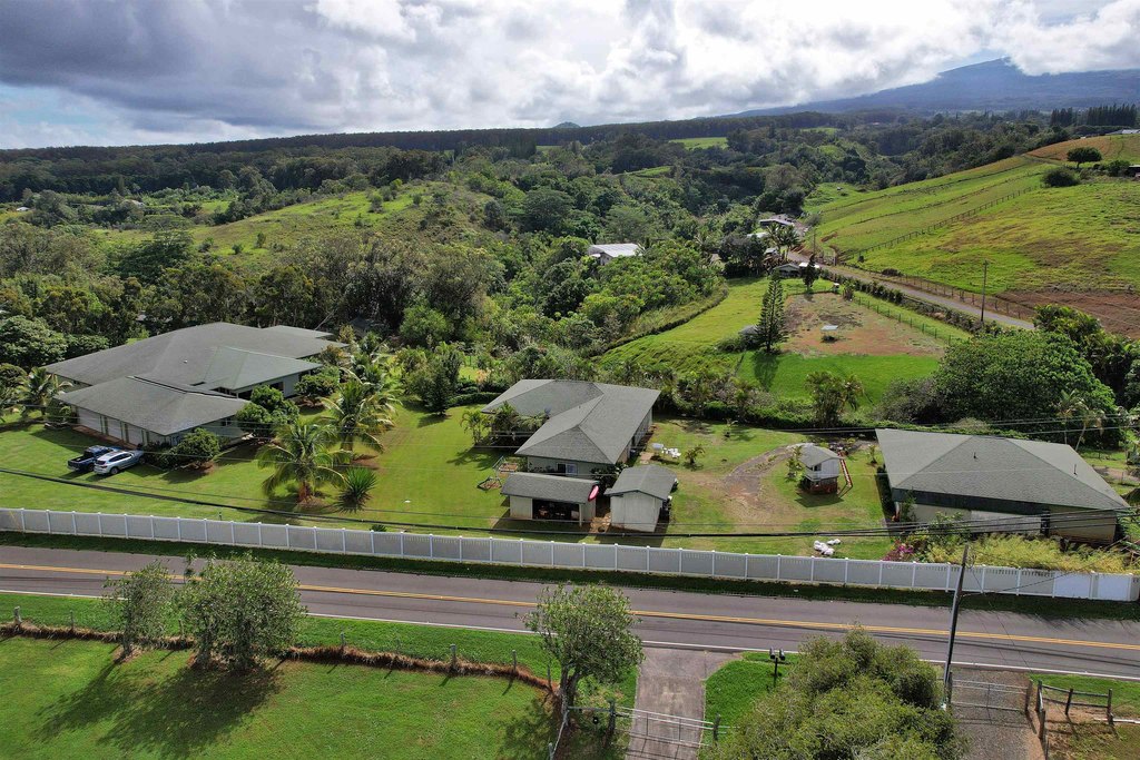 Haiku, Hawaii, 96708, United States, 3 Bedrooms Bedrooms, ,4.5 BathroomsBathrooms,Residential,Forsale,2009555