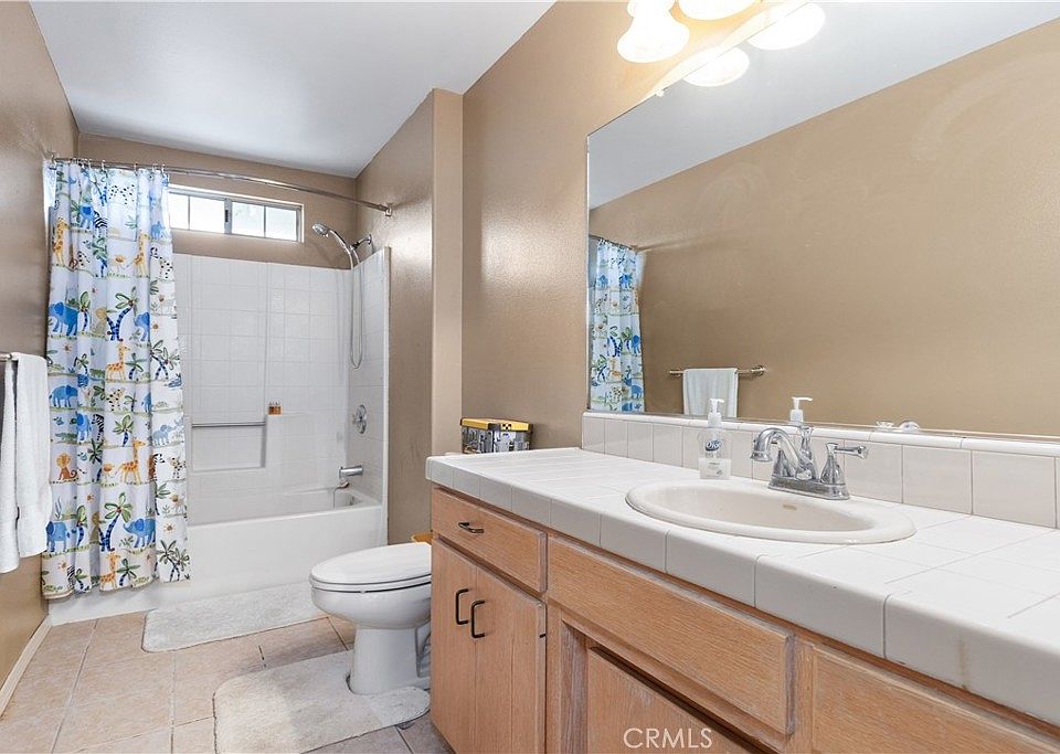 Paso Robles, California, 93446, United States, 3 Bedrooms Bedrooms, ,3 BathroomsBathrooms,Residential,Forsale,2009041