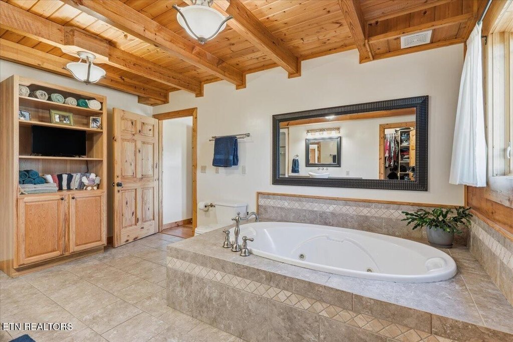 Greenback, Tennessee, 37742, United States, 3 Bedrooms Bedrooms, ,3.5 BathroomsBathrooms,Residential,Forsale,1999449