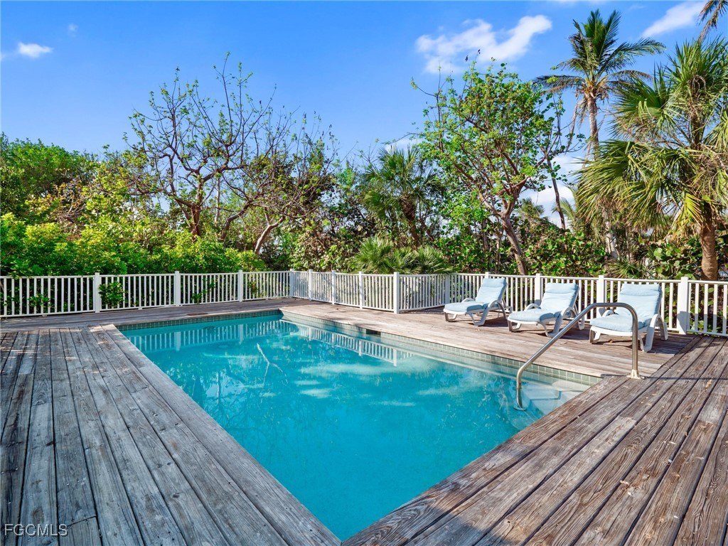 Captiva, Florida, 33924, United States, 3 Bedrooms Bedrooms, ,3 BathroomsBathrooms,Residential,Forsale,2011566