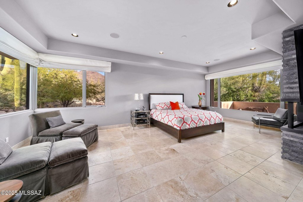 Tucson, Arizona, 85718, United States, 5 Bedrooms Bedrooms, ,5.5 BathroomsBathrooms,Residential,Forsale,2004423