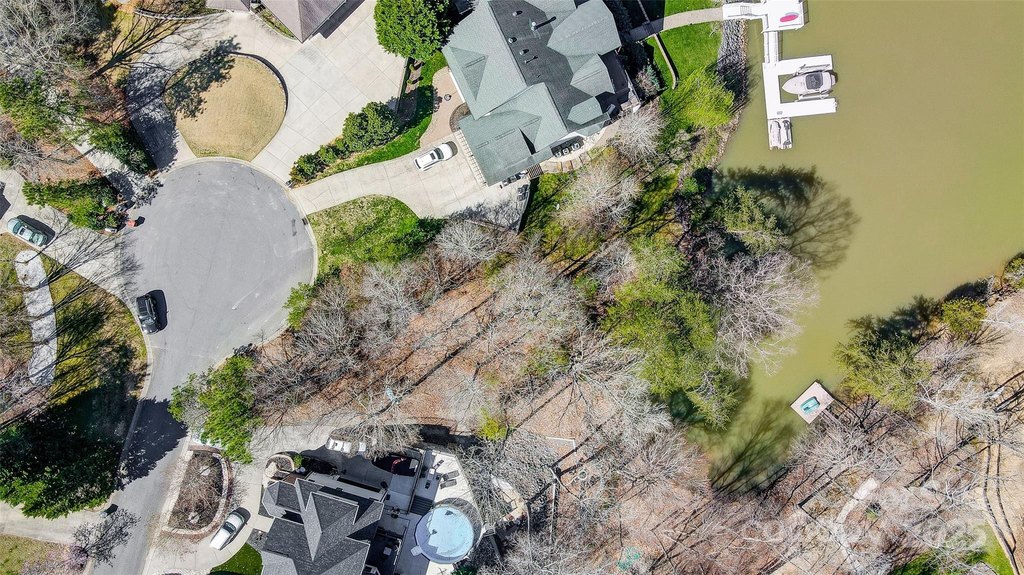 Tega Cay, South Carolina, 29708, United States, 5 Bedrooms Bedrooms, ,4.5 BathroomsBathrooms,Residential,Forsale,2007725