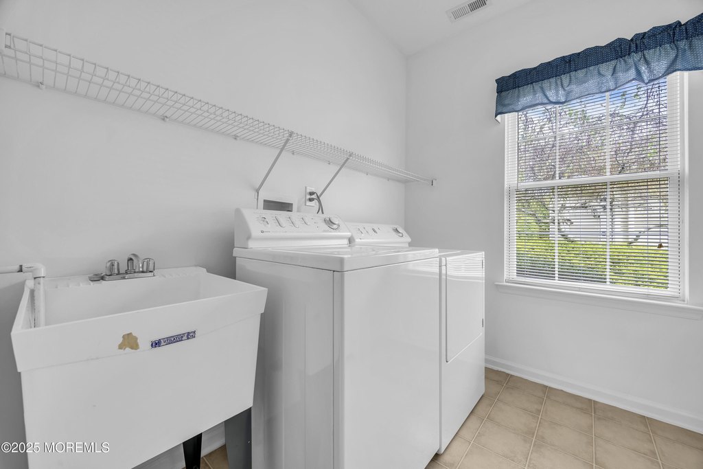 Manchester, New Jersey, 08759, United States, 2 Bedrooms Bedrooms, ,2 BathroomsBathrooms,Residential,Forsale,1966081