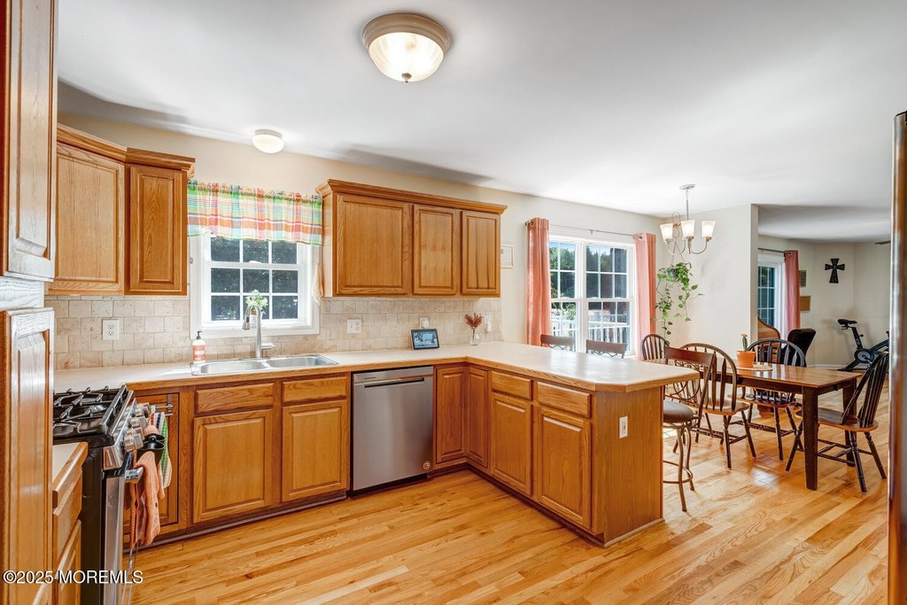 Tuckerton, New Jersey, 08087, United States, 4 Bedrooms Bedrooms, ,2.5 BathroomsBathrooms,Residential,Forsale,1994013