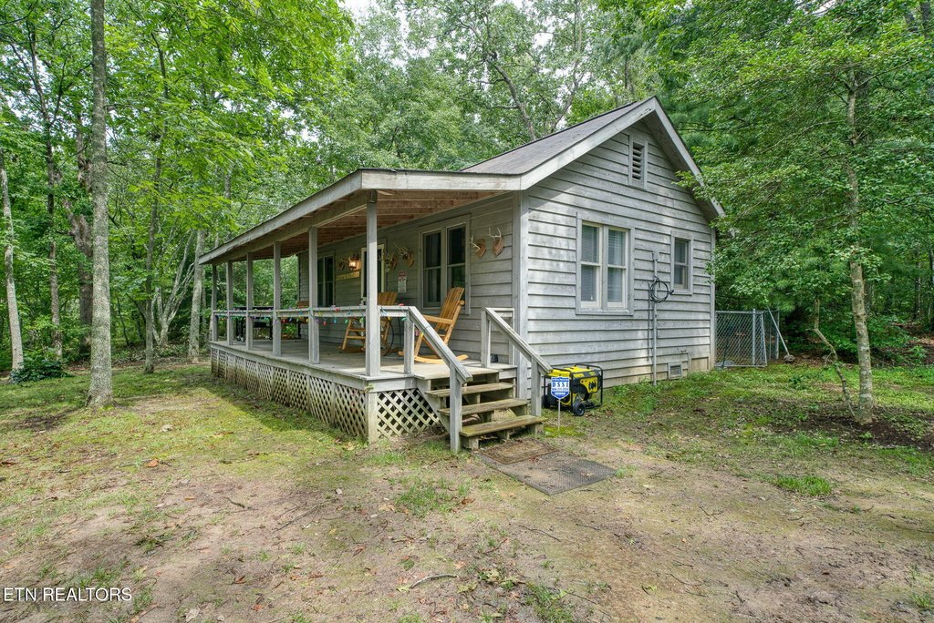 Crossville, Tennessee, 38572, United States, 3 Bedrooms Bedrooms, ,3.5 BathroomsBathrooms,Residential,Forsale,1996603