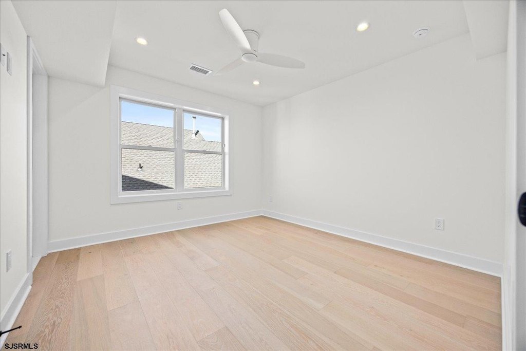 Margate, New Jersey, 08402, United States, 5 Bedrooms Bedrooms, ,4.5 BathroomsBathrooms,Residential,Forsale,2004610