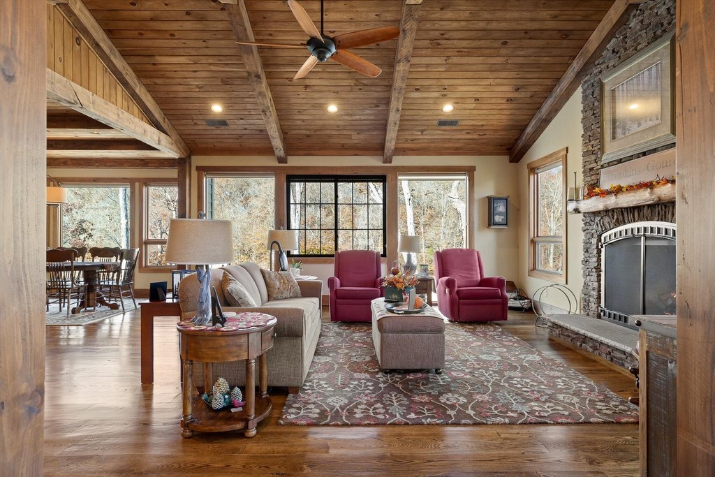 Ten Mile, Tennessee, 37880, United States, 3 Bedrooms Bedrooms, ,3.5 BathroomsBathrooms,Residential,Forsale,2009597