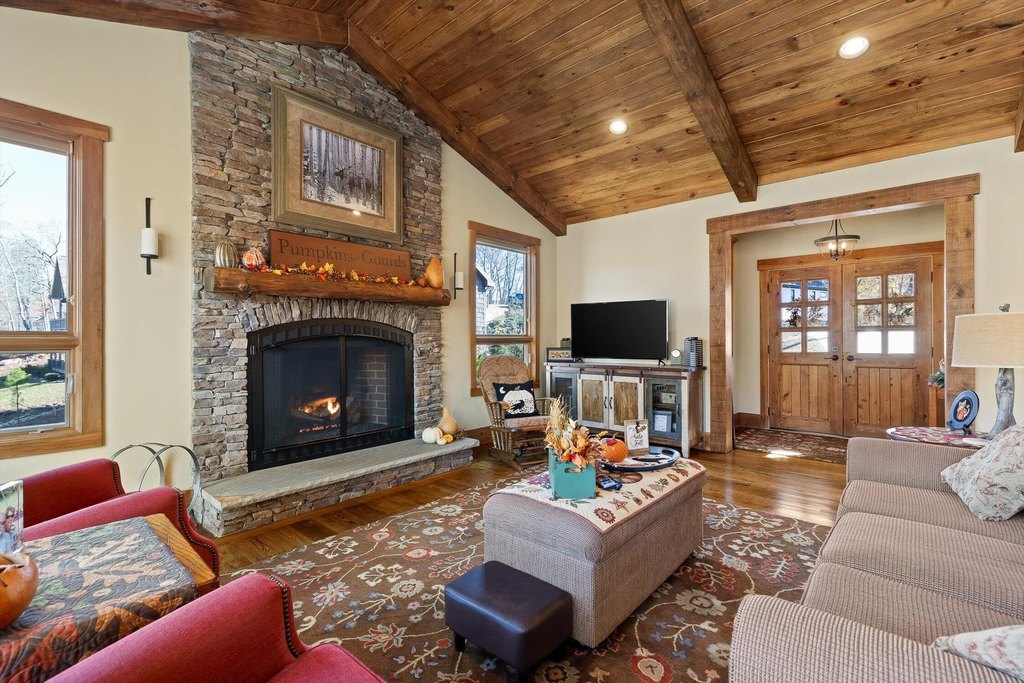 Ten Mile, Tennessee, 37880, United States, 3 Bedrooms Bedrooms, ,3.5 BathroomsBathrooms,Residential,Forsale,2009597