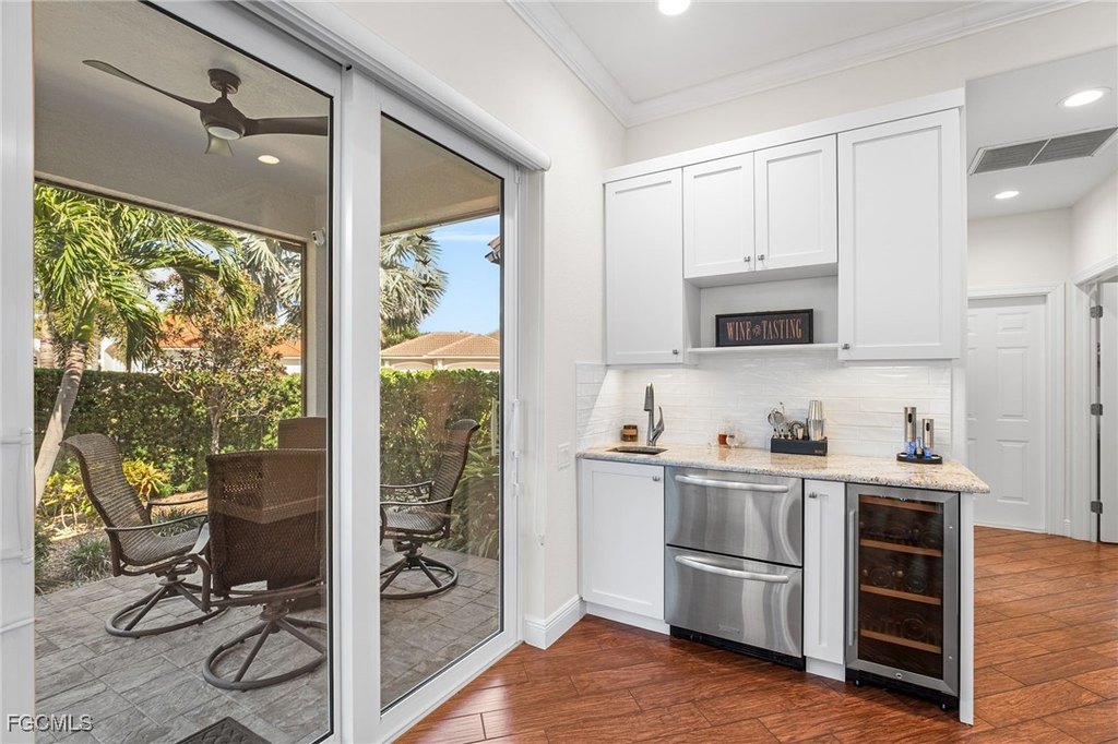 Fort Myers, Florida, 33908, United States, 3 Bedrooms Bedrooms, ,3 BathroomsBathrooms,Residential,Forsale,1998612