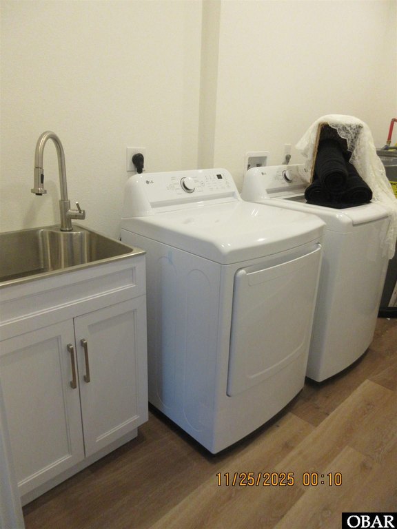 Corolla, North Carolina, 27927, United States, 6 Bedrooms Bedrooms, ,8.5 BathroomsBathrooms,Residential,Forsale,2008032