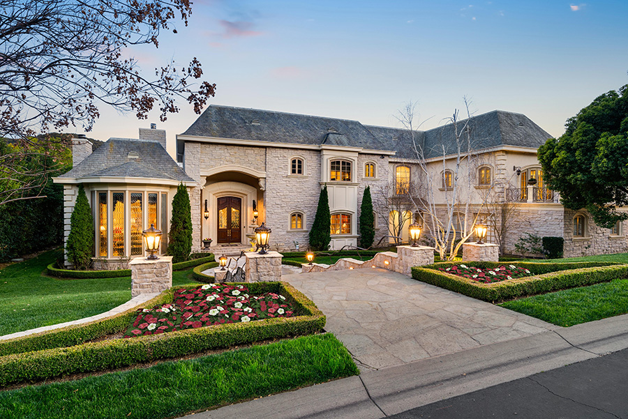 Thousand Oaks, California, 91361, United States, 5 Bedrooms Bedrooms, ,8 BathroomsBathrooms,Residential,Forsale,2009621