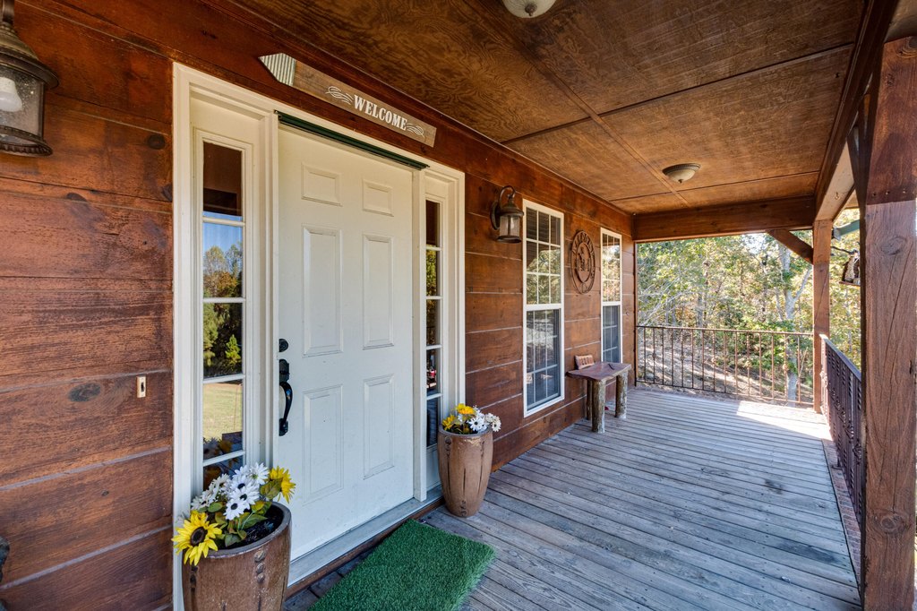 Ringgold, Georgia, 30736, United States, 3 Bedrooms Bedrooms, ,3.5 BathroomsBathrooms,Residential,Forsale,2004682