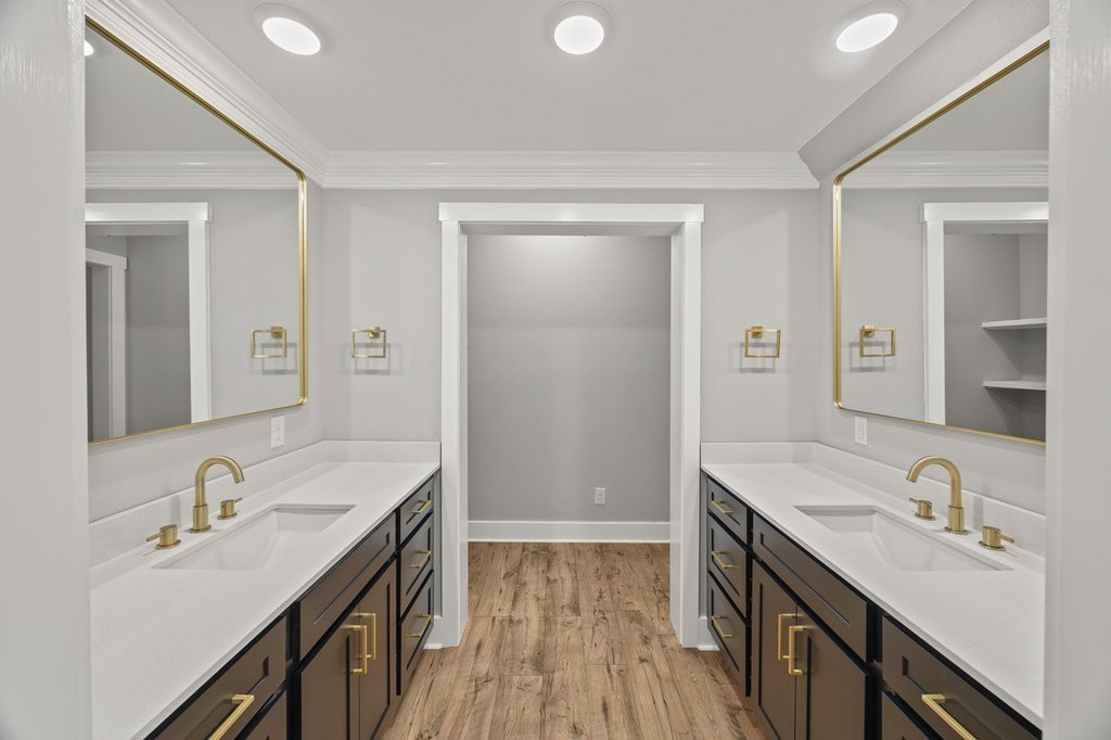 Byrdstown, Tennessee, 38549, United States, 5 Bedrooms Bedrooms, ,4.5 BathroomsBathrooms,Residential,Forsale,1996615