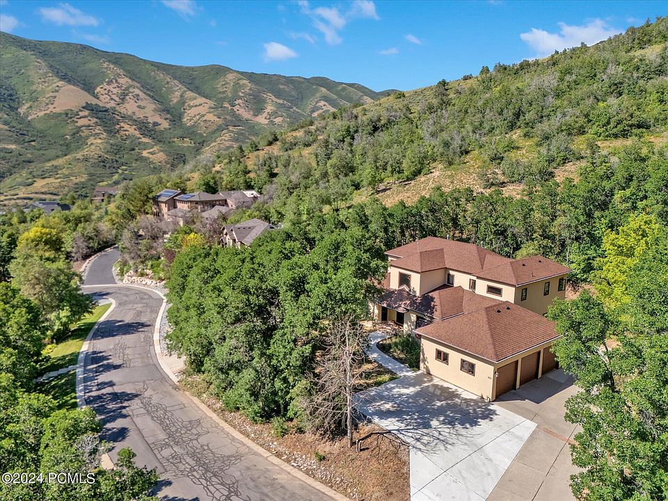 Salt Lake City, Utah, 84108, United States, 5 Bedrooms Bedrooms, ,5 BathroomsBathrooms,Residential,Forsale,2000240