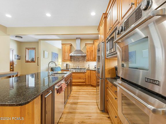 Salt Lake City, Utah, 84108, United States, 5 Bedrooms Bedrooms, ,5 BathroomsBathrooms,Residential,Forsale,2000240