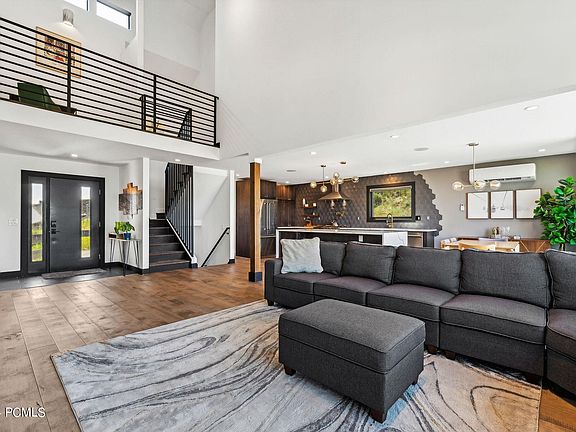 Park City, Utah, 84098, United States, 5 Bedrooms Bedrooms, ,3 BathroomsBathrooms,Residential,Forsale,2000249