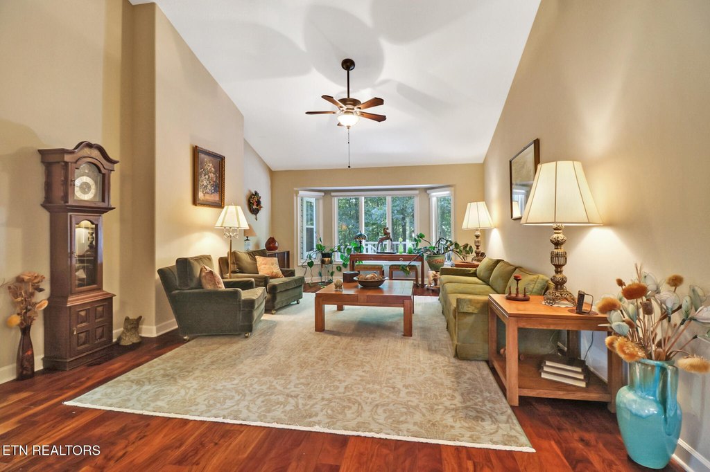 Crossville, Tennessee, 38558, United States, 3 Bedrooms Bedrooms, ,2 BathroomsBathrooms,Residential,Forsale,1952855