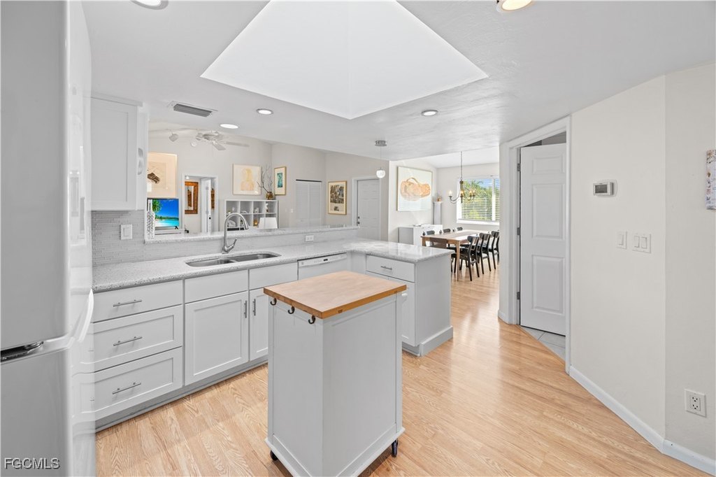 Sanibel, Florida, 33957, United States, 2 Bedrooms Bedrooms, ,2 BathroomsBathrooms,Residential,Forsale,2004790