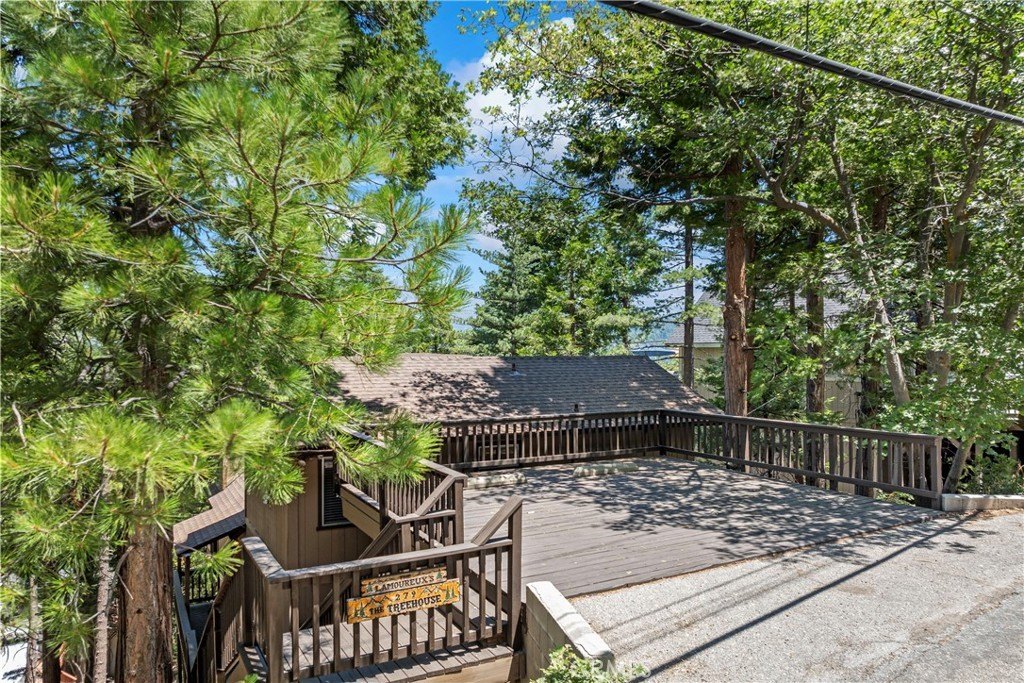 Lake Arrowhead, California, 92317, United States, 3 Bedrooms Bedrooms, ,2 BathroomsBathrooms,Residential,Forsale,1971039