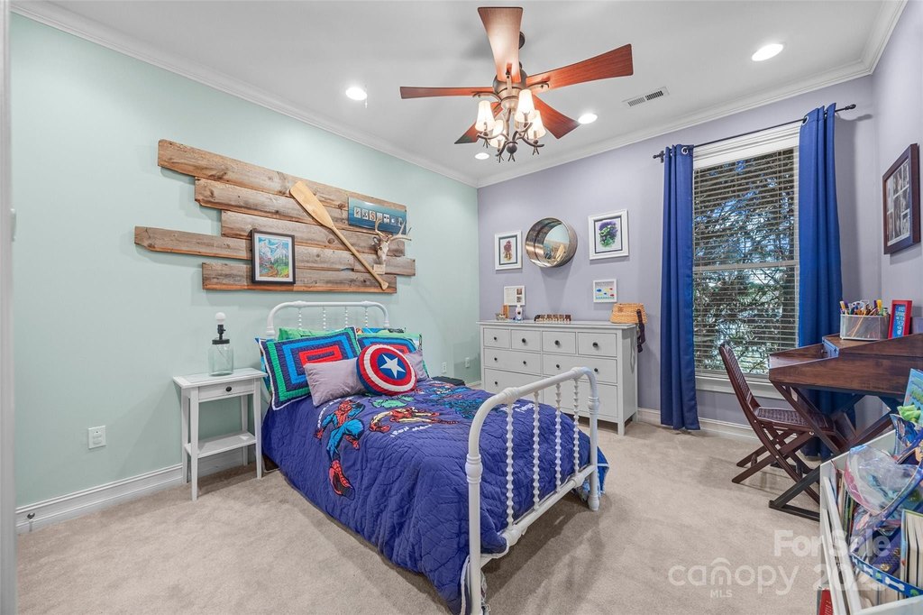 Clover, South Carolina, 29710, United States, 5 Bedrooms Bedrooms, ,7.5 BathroomsBathrooms,Residential,Forsale,2004572