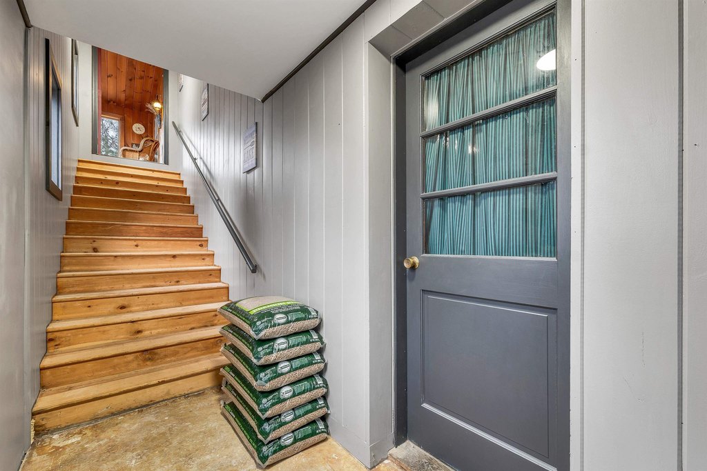 New Durham, New Hampshire, 03855, United States, 2 Bedrooms Bedrooms, ,1.5 BathroomsBathrooms,Residential,Forsale,2004713