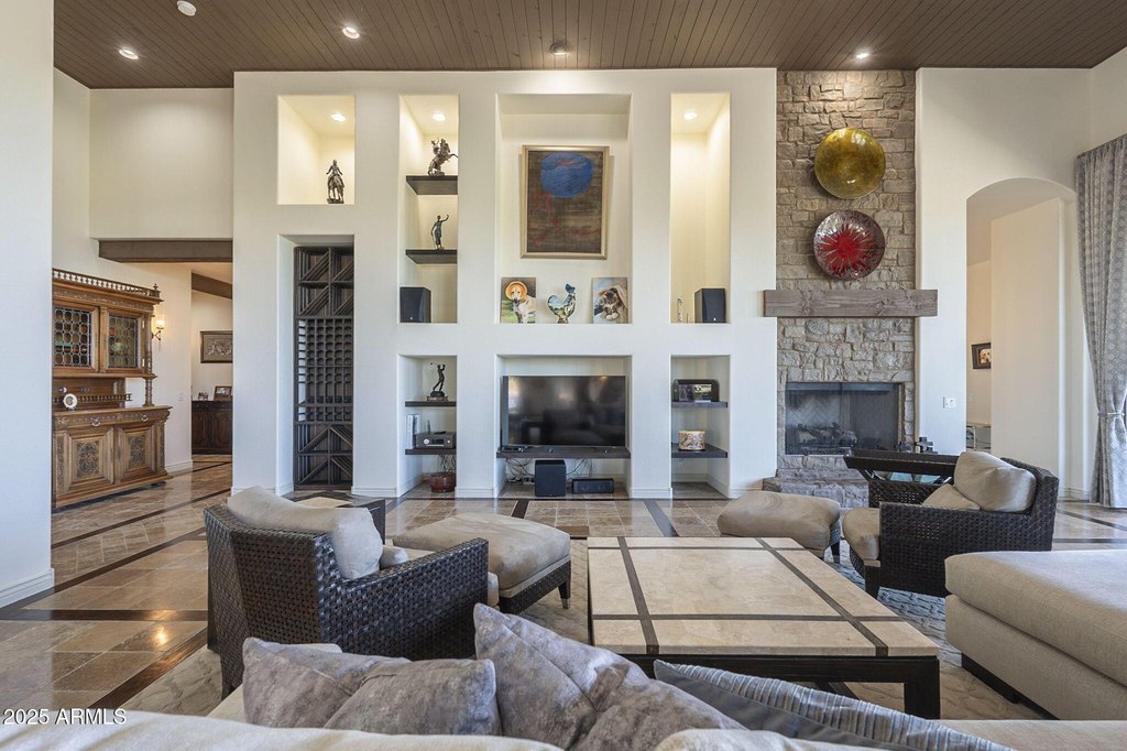 Gold Canyon, Arizona, 85118, United States, 5 Bedrooms Bedrooms, ,6 BathroomsBathrooms,Residential,Forsale,1953465