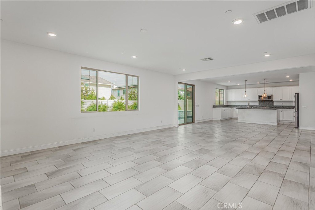 Loma Linda, California, 92354, United States, 5 Bedrooms Bedrooms, ,3 BathroomsBathrooms,Residential,Forsale,2007697