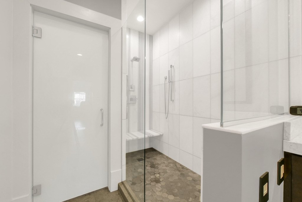 Chattanooga, Tennessee, 37402, United States, 2 Bedrooms Bedrooms, ,2 BathroomsBathrooms,Residential,Forsale,2004676