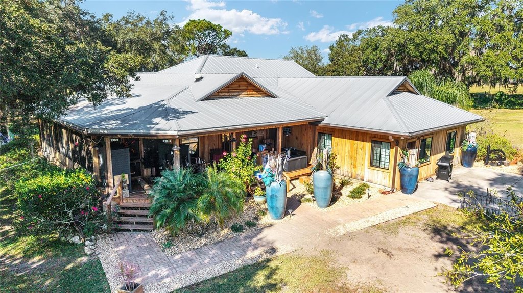 FRUITLAND PARK, Florida, 34731, United States, 2 Bedrooms Bedrooms, ,2 BathroomsBathrooms,Residential,Forsale,2004584