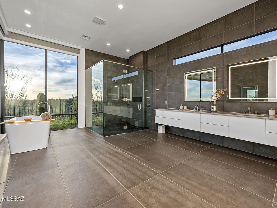 Oro Valley, Arizona, 85755, United States, 5 Bedrooms Bedrooms, ,4 BathroomsBathrooms,Residential,Forsale,2004440