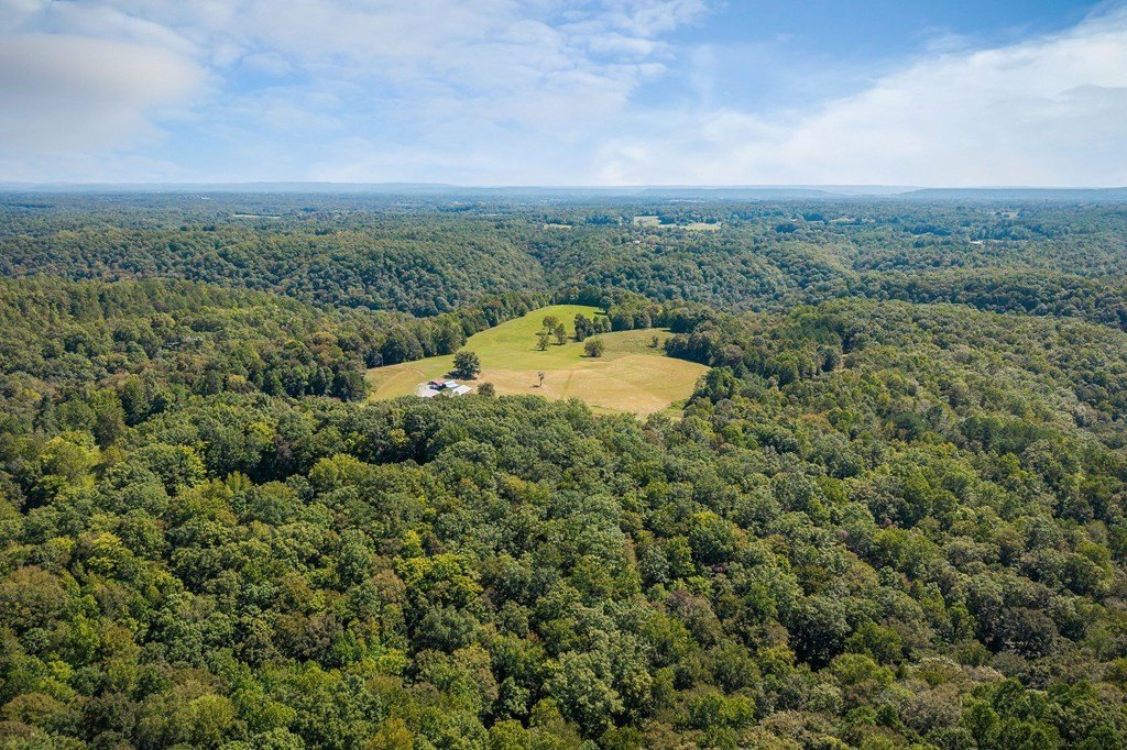 Sparta, Tennessee, 38583, United States, 3 Bedrooms Bedrooms, ,2 BathroomsBathrooms,Residential,Forsale,1999490