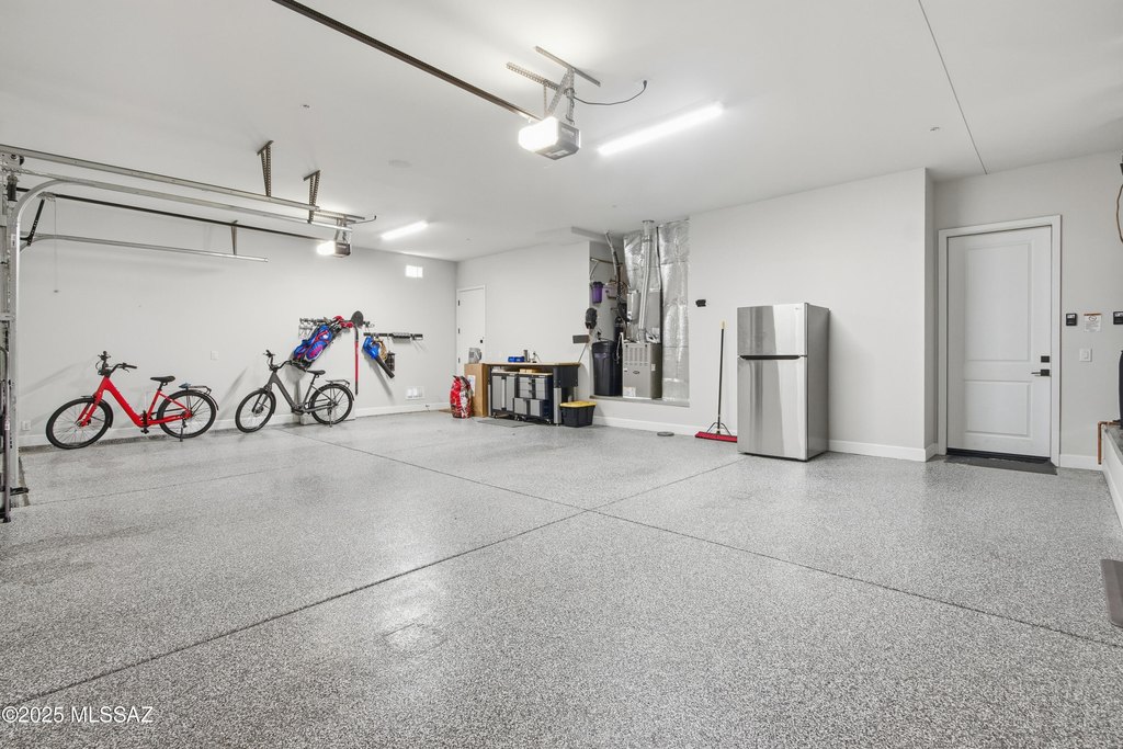 Tucson, Arizona, 85742, United States, 4 Bedrooms Bedrooms, ,4.5 BathroomsBathrooms,Residential,Forsale,2004420