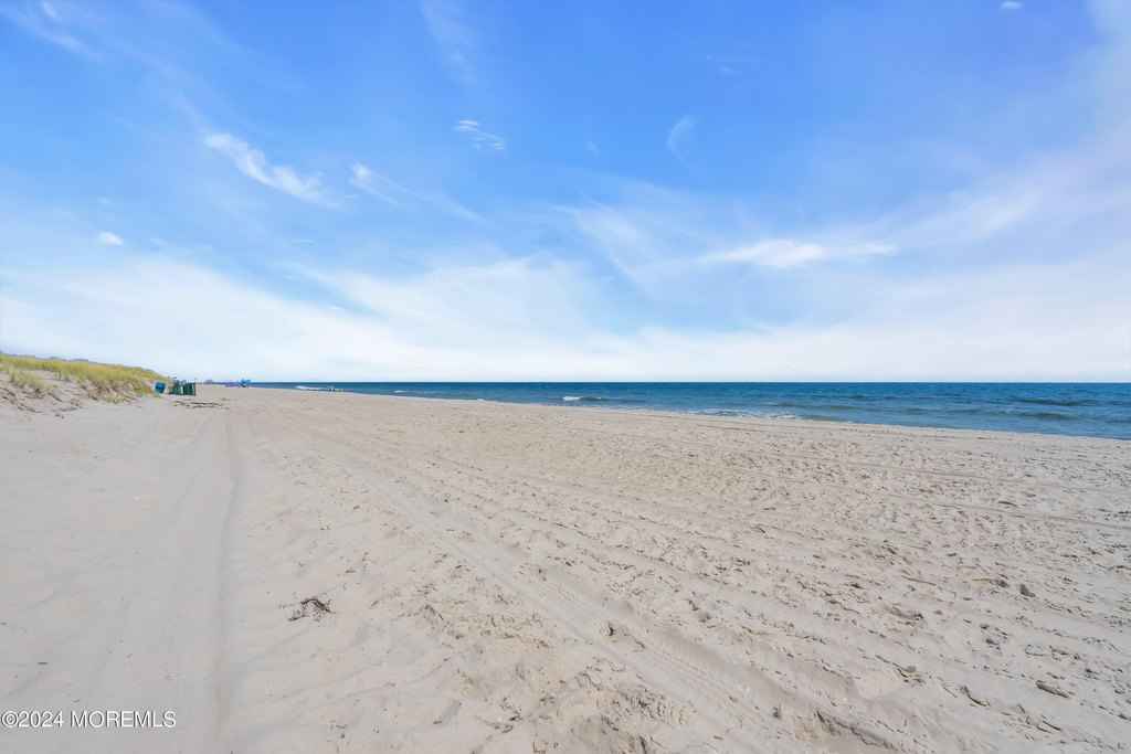 Harvey Cedars, New Jersey, 08008, United States, ,Land,Forsale,2008380