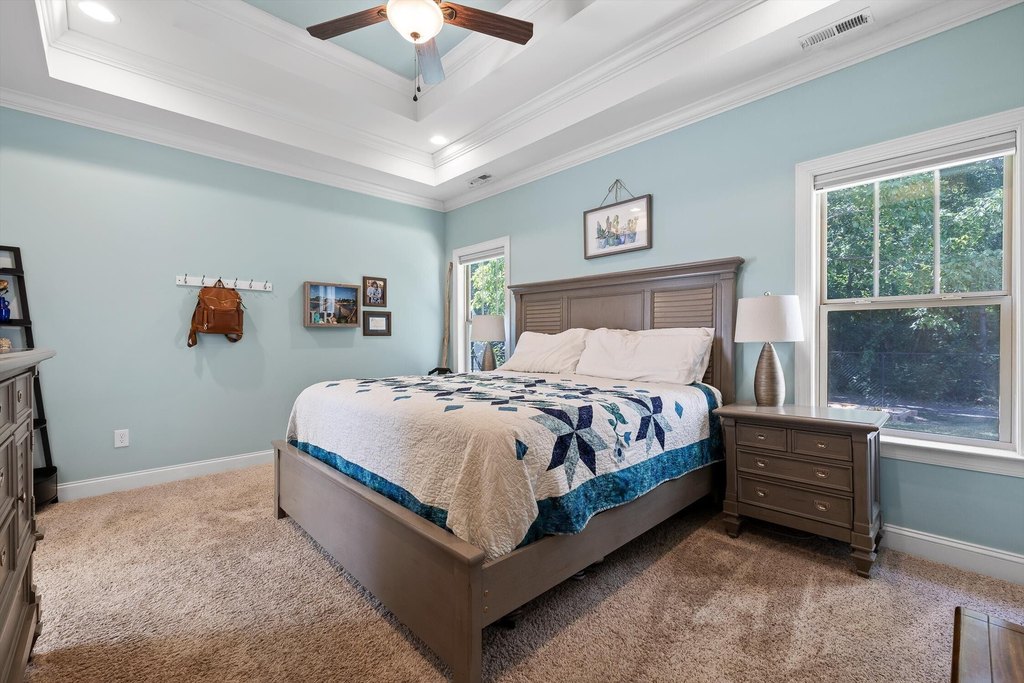 Chattanooga, Tennessee, 37406, United States, 4 Bedrooms Bedrooms, ,2.5 BathroomsBathrooms,Residential,Forsale,1963560