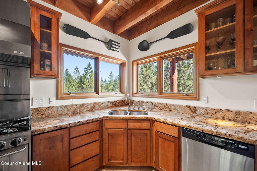 Spirit Lake, Idaho, 83869, United States, 3 Bedrooms Bedrooms, ,3.5 BathroomsBathrooms,Residential,Forsale,1984585