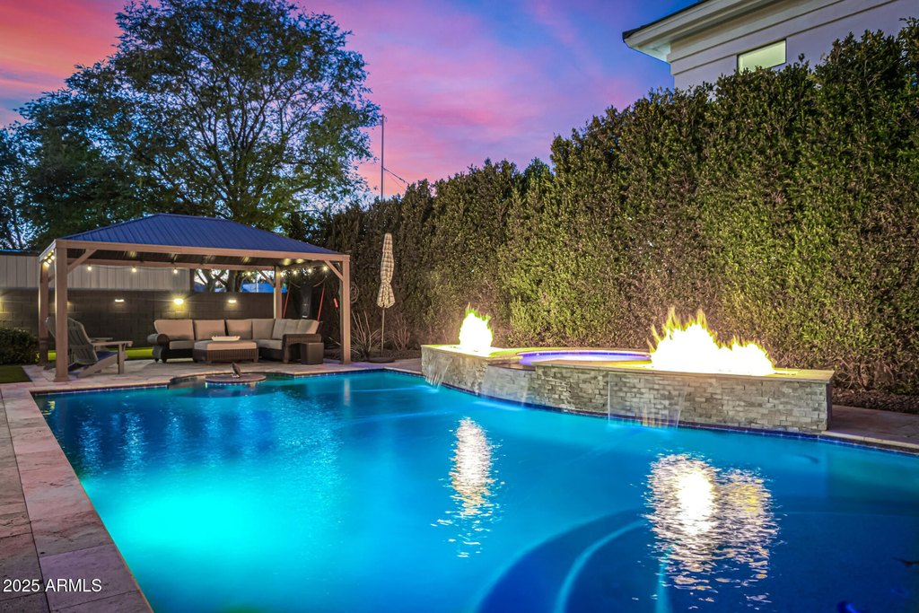 Gilbert, Arizona, 85296, United States, 4 Bedrooms Bedrooms, ,4.5 BathroomsBathrooms,Residential,Forsale,2004937