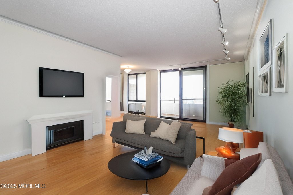 Monmouth Beach, New Jersey, 07750, United States, 1 Bedroom Bedrooms, ,1.5 BathroomsBathrooms,Residential,Forsale,2012963