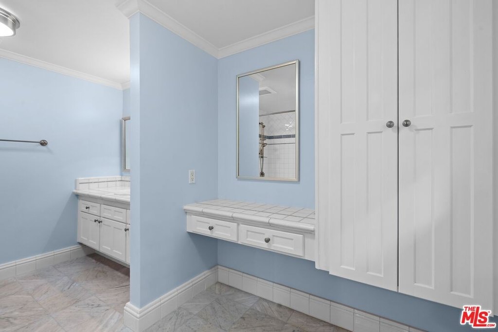 Malibu, California, 90265, United States, 4 Bedrooms Bedrooms, ,2.5 BathroomsBathrooms,Residential,Forsale,2009611