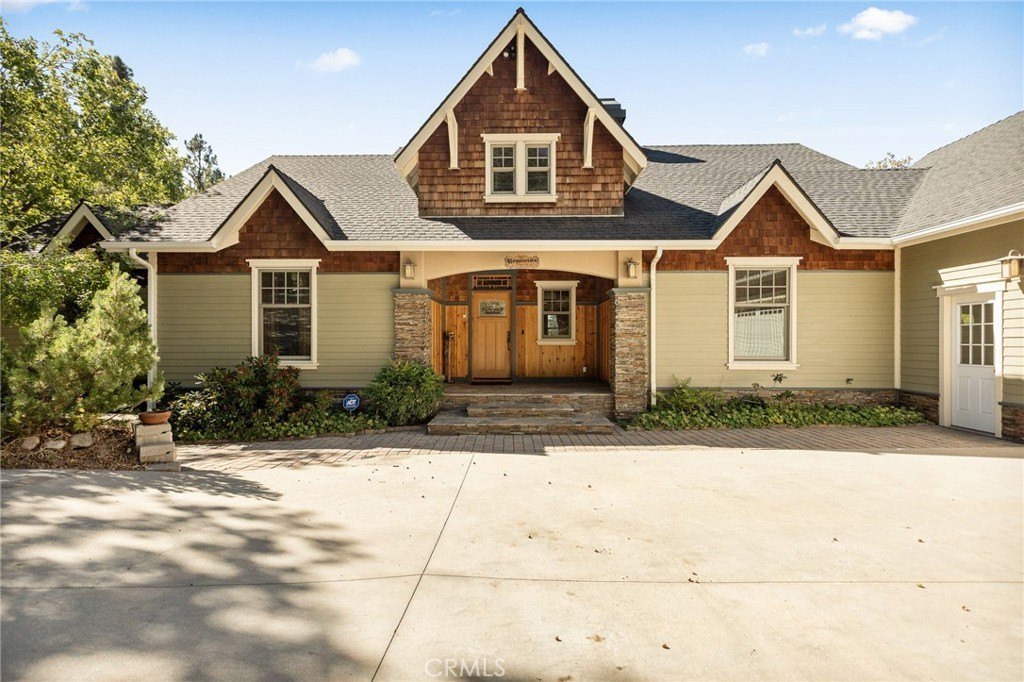 Running Springs, California, 92382, United States, 2 Bedrooms Bedrooms, ,3 BathroomsBathrooms,Residential,Forsale,2013206