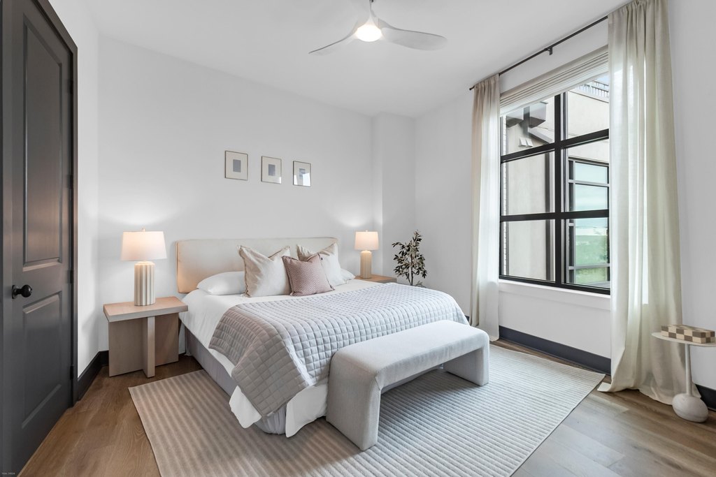 Charleston, South Carolina, 29401, United States, 2 Bedrooms Bedrooms, ,2 BathroomsBathrooms,Residential,Forsale,2007728