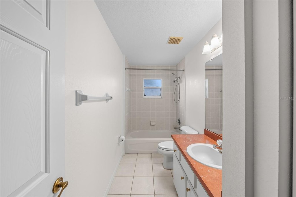 REDDICK, Florida, 32686, United States, 3 Bedrooms Bedrooms, ,2 BathroomsBathrooms,Residential,Forsale,2004576