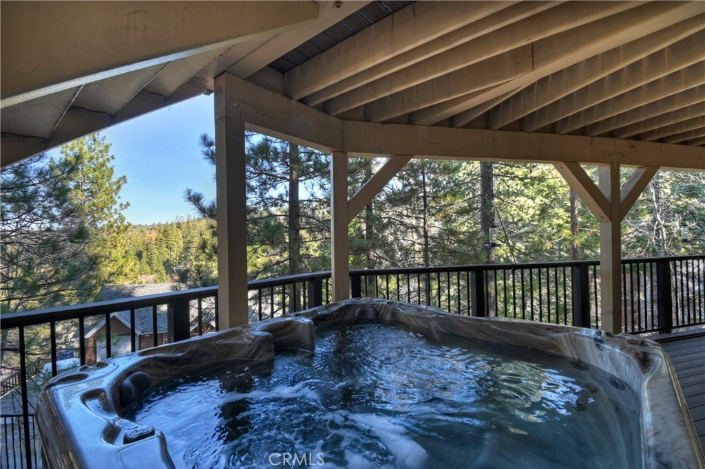 Lake Arrowhead, California, 92352, United States, 4 Bedrooms Bedrooms, ,4 BathroomsBathrooms,Residential,Forsale,2004864