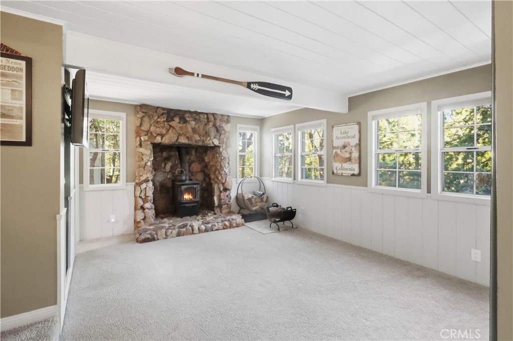 Lake Arrowhead, California, 92352, United States, 4 Bedrooms Bedrooms, ,3.5 BathroomsBathrooms,Residential,Forsale,2004861