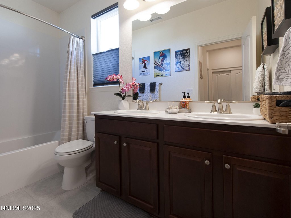 Reno, Nevada, 89521, United States, 3 Bedrooms Bedrooms, ,2.5 BathroomsBathrooms,Residential,Forsale,2012840