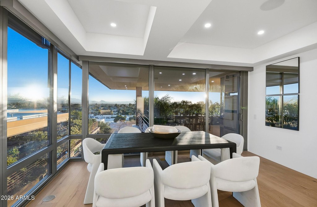 Scottsdale, Arizona, 85251, United States, 4 Bedrooms Bedrooms, ,4.5 BathroomsBathrooms,Residential,Forsale,2014347